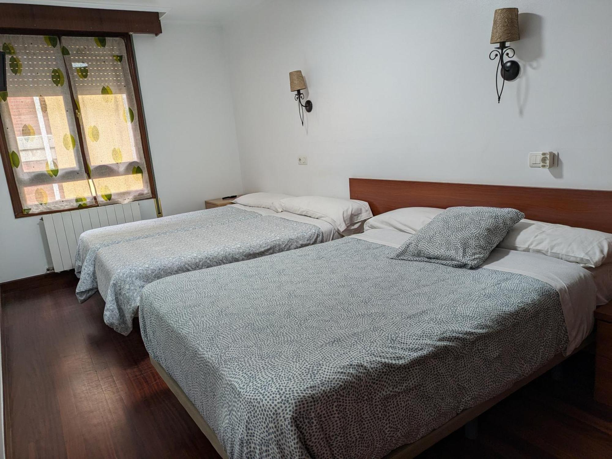 Akelarre Ostatua Hotell Guernica y Luno Exteriör bild